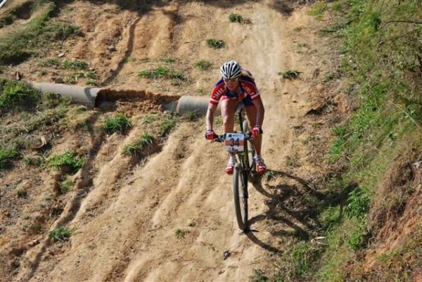 Ivana Morello (Chile) on her way to winning the women's 45-49 race.
