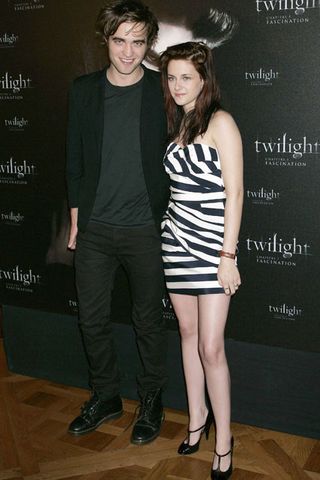 Kristen Stewart and Robert Pattinson at the Twilight Paris screening