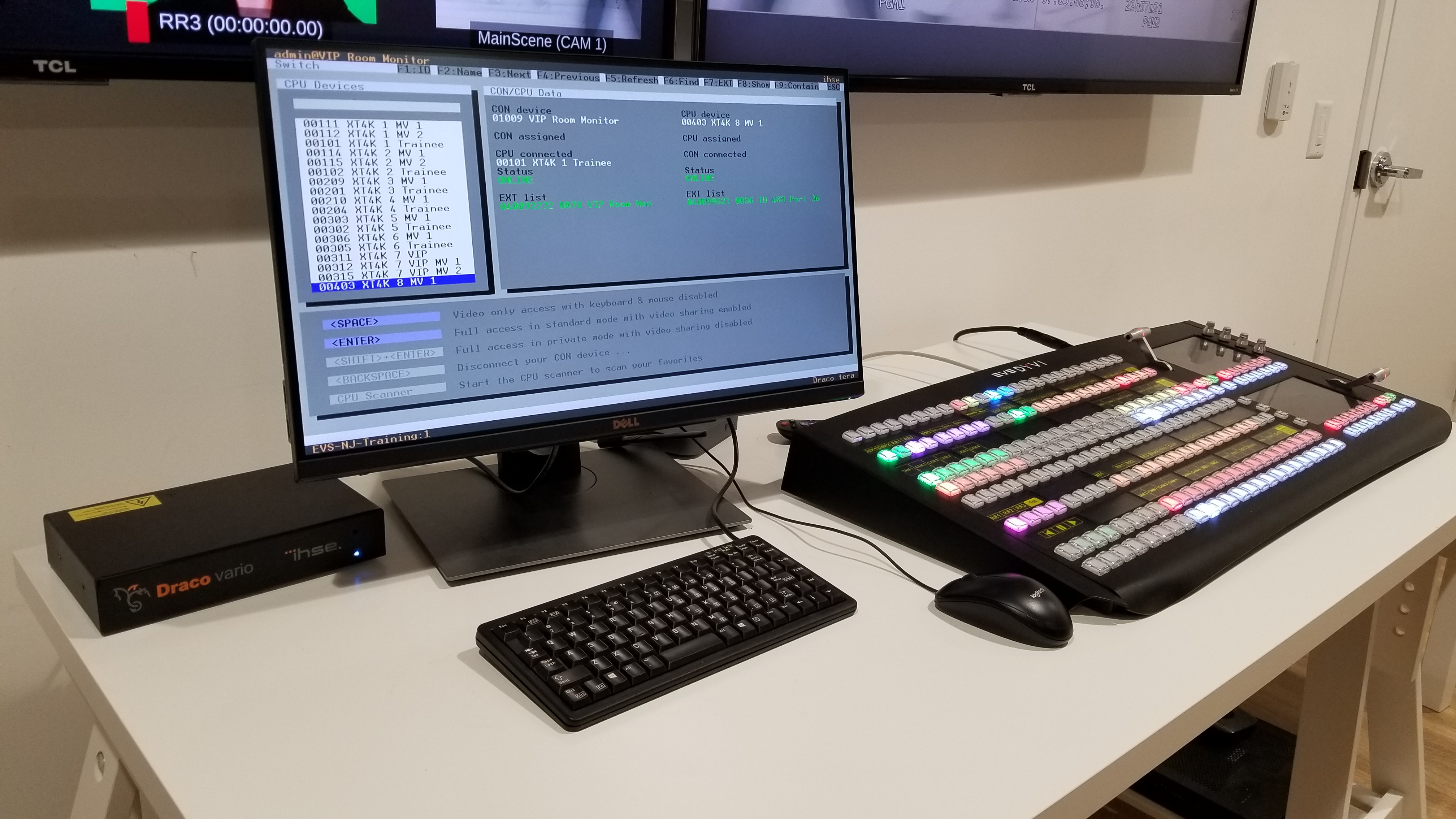 IHSE-USA_KVM-System-Desktop