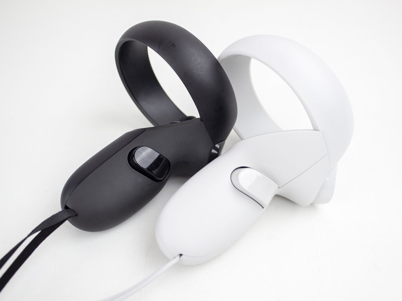Oculus Quest 2 Vs Quest Controllers