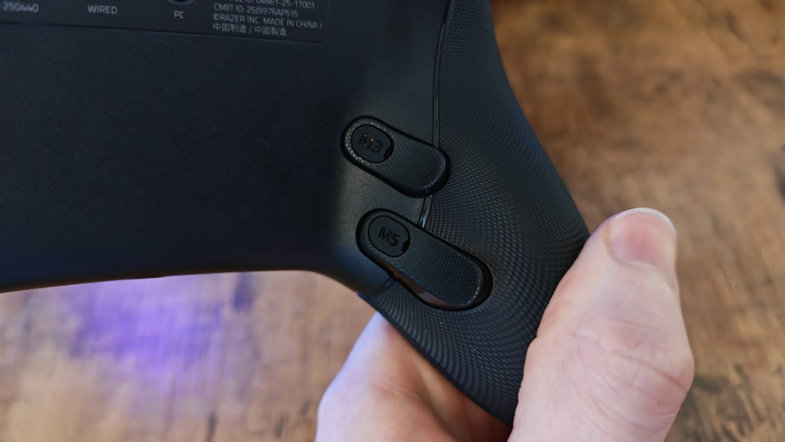 The longer back buttons on the Razer Raiju V3 Pro