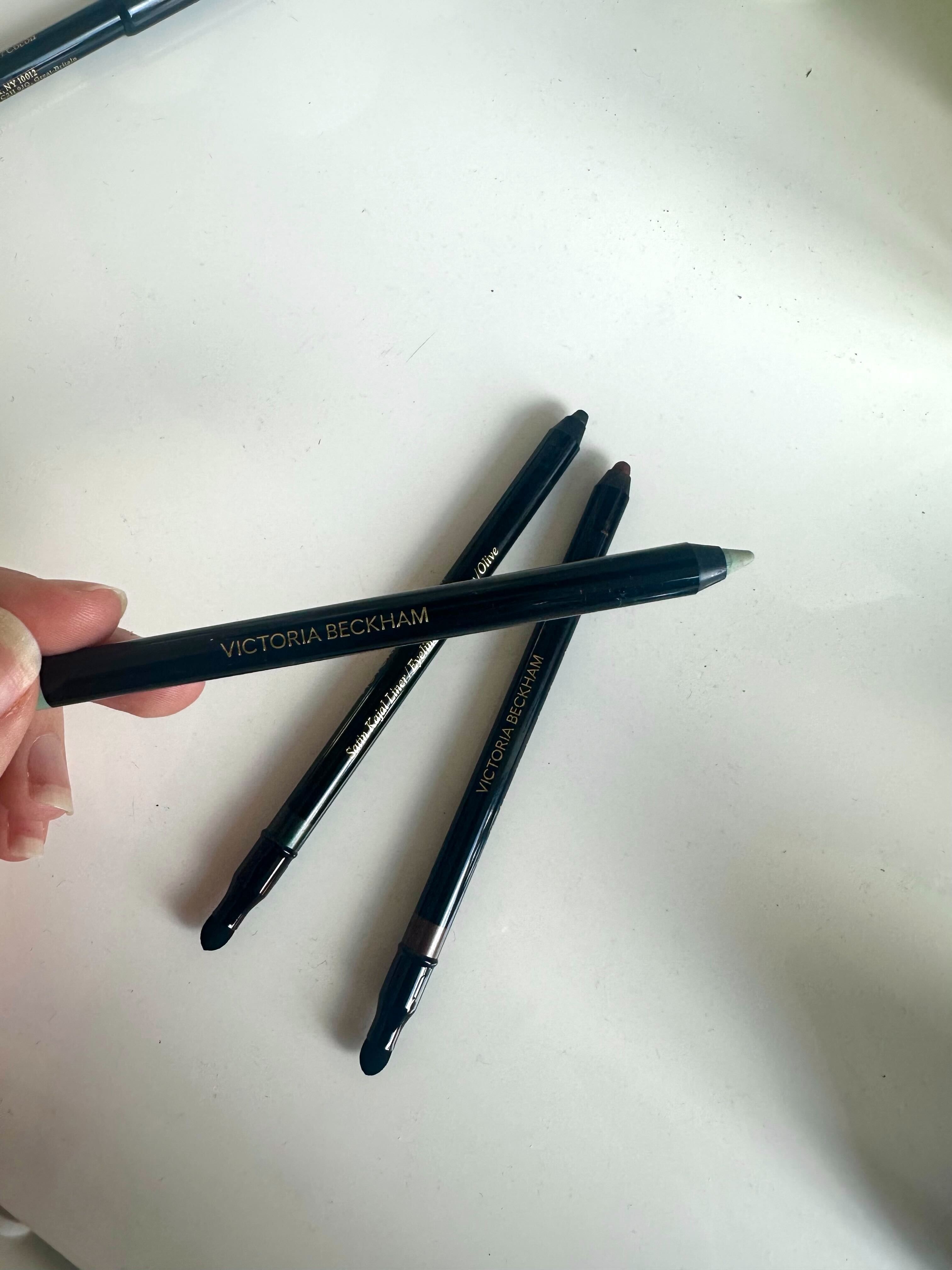 Jamie Schneider testing Victoria Beckham Beauty eyeliners