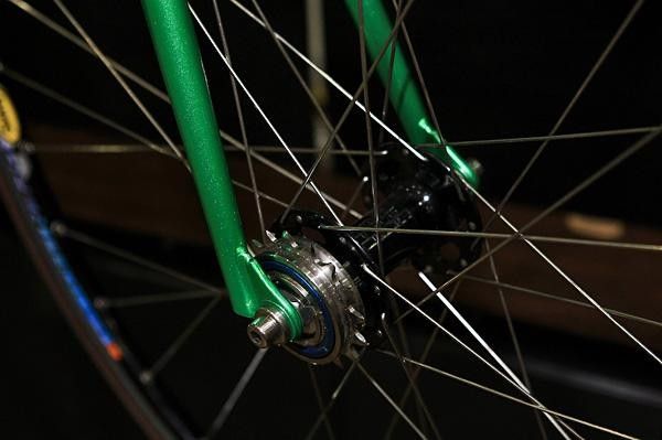 120mm OLD spacing is used both front and rear to allow for maximum gearing flexibility. Need a different ratio? Just swap front-to-back.