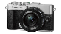 Olympus PEN E-P7 + M.Zuiko Digital ED 14-42mm F3.5-5.6 a 749,99€