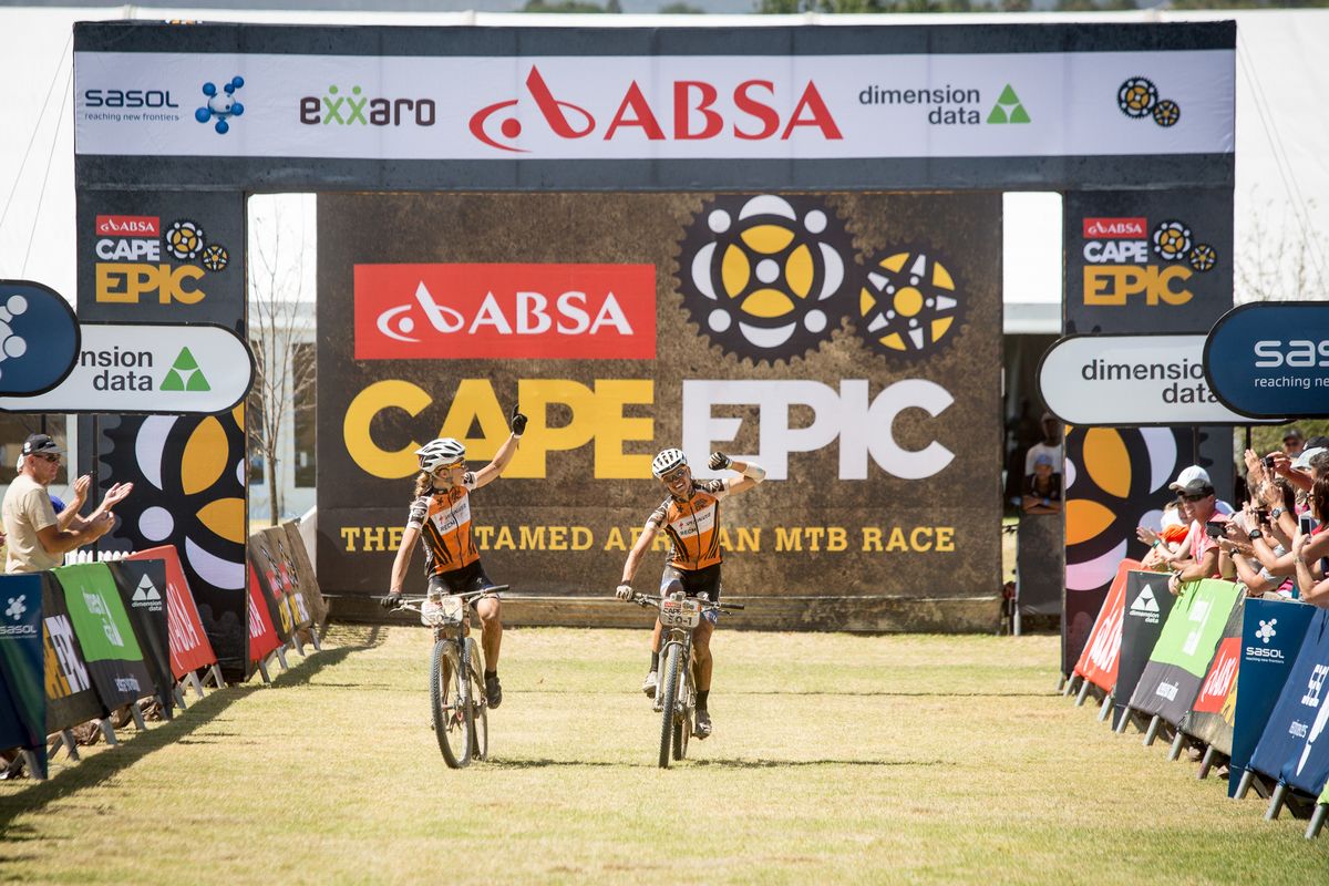 Ariane Kleinhans and Annika Langvad celebrate their stage 5 win