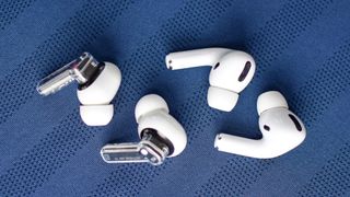 Nothing Ear (1) vs. AirPods Pro