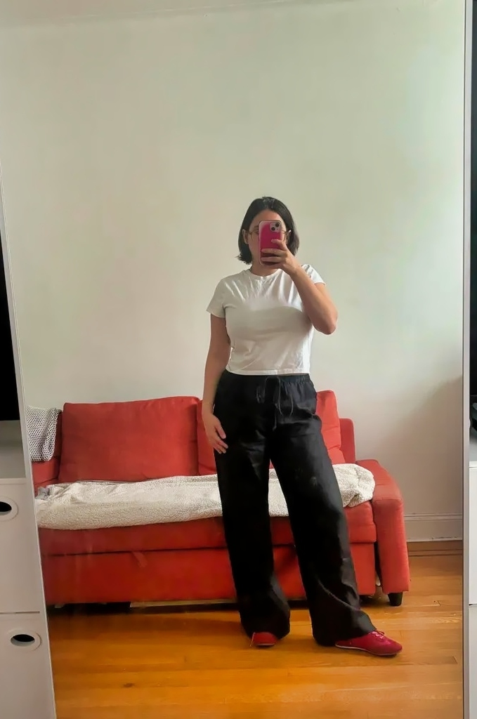 Julia Marzovilla tests the Reformation Olina Linen Pants