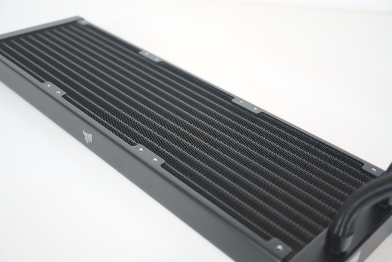 Corsair H150i Elite LCD