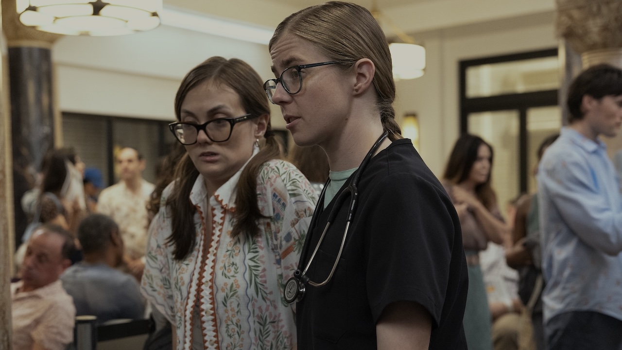 Mel taking Becca back to the ED with a stomachache in The Pitt Season 2x09