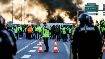 wd-french_fuel_protest_-_charly_triballeauafpgetty_images.jpg
