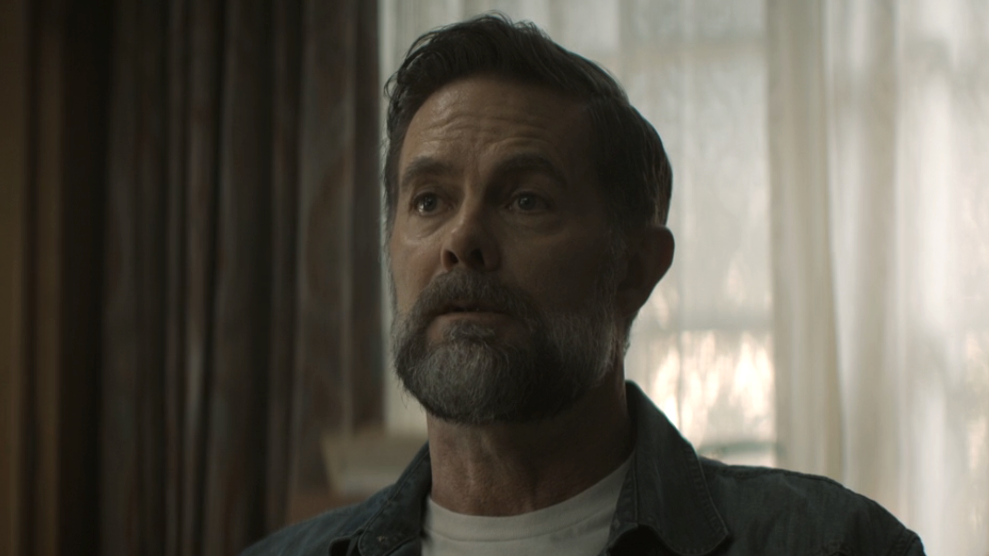 Will Macon Sr. talking with Antaan in Lanterns Episode 5