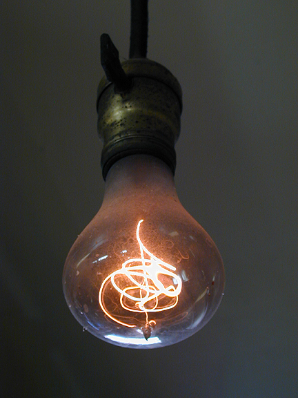 ganancia seré fuerte Instalación Calif. Light Bulb Has Been Burning 110 Years Straight | Live Science