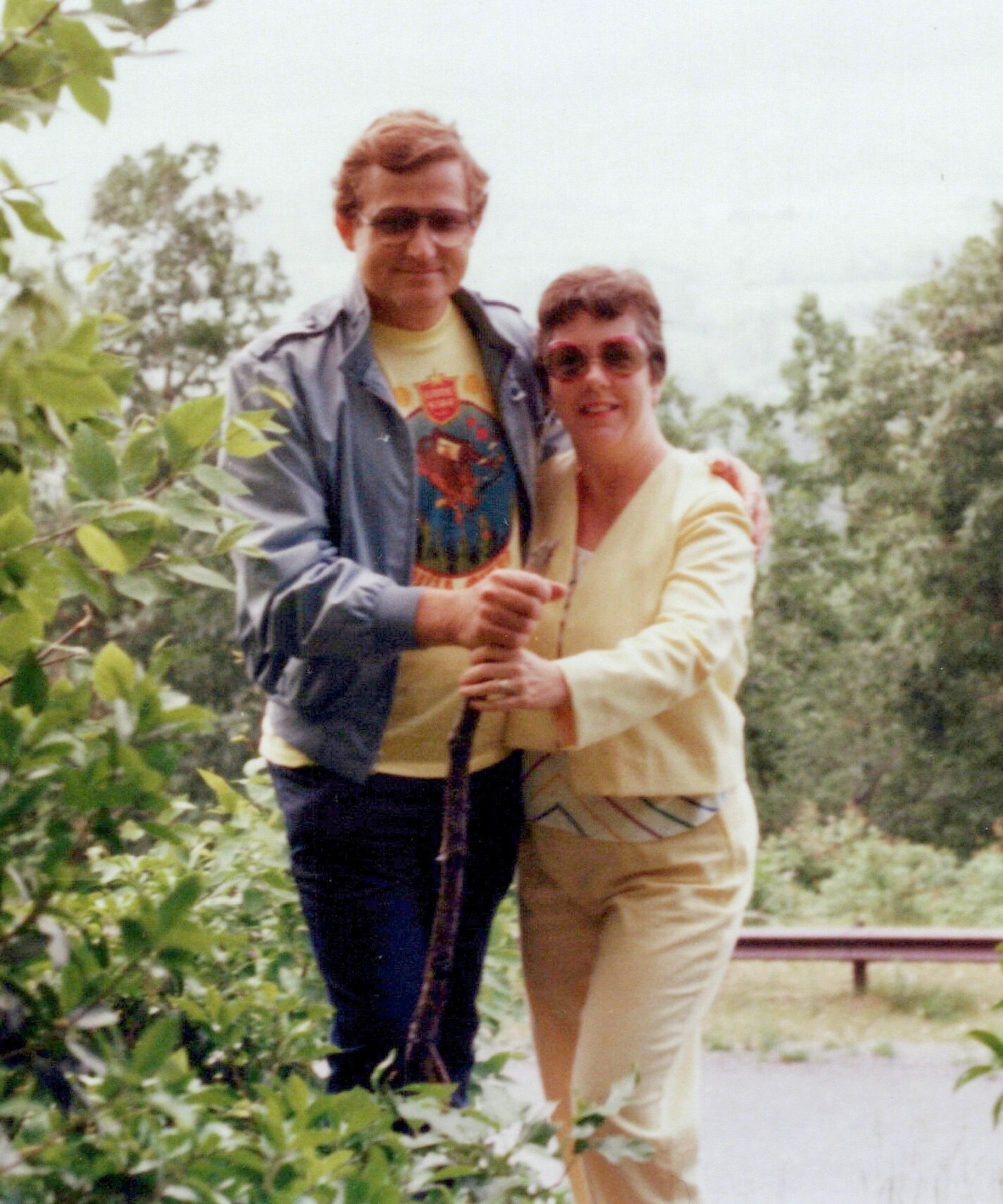 Collect photo of Bob and Shirley Brinkley