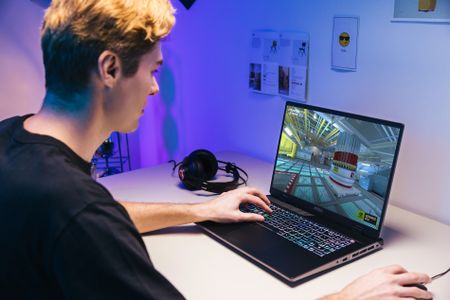 Sword 17/16 HX. Credit: MSI