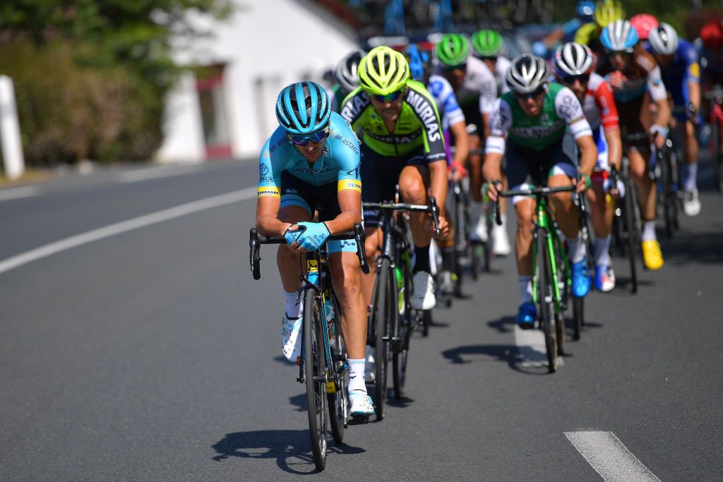 Gorka Izagirre leading the break on stage 11