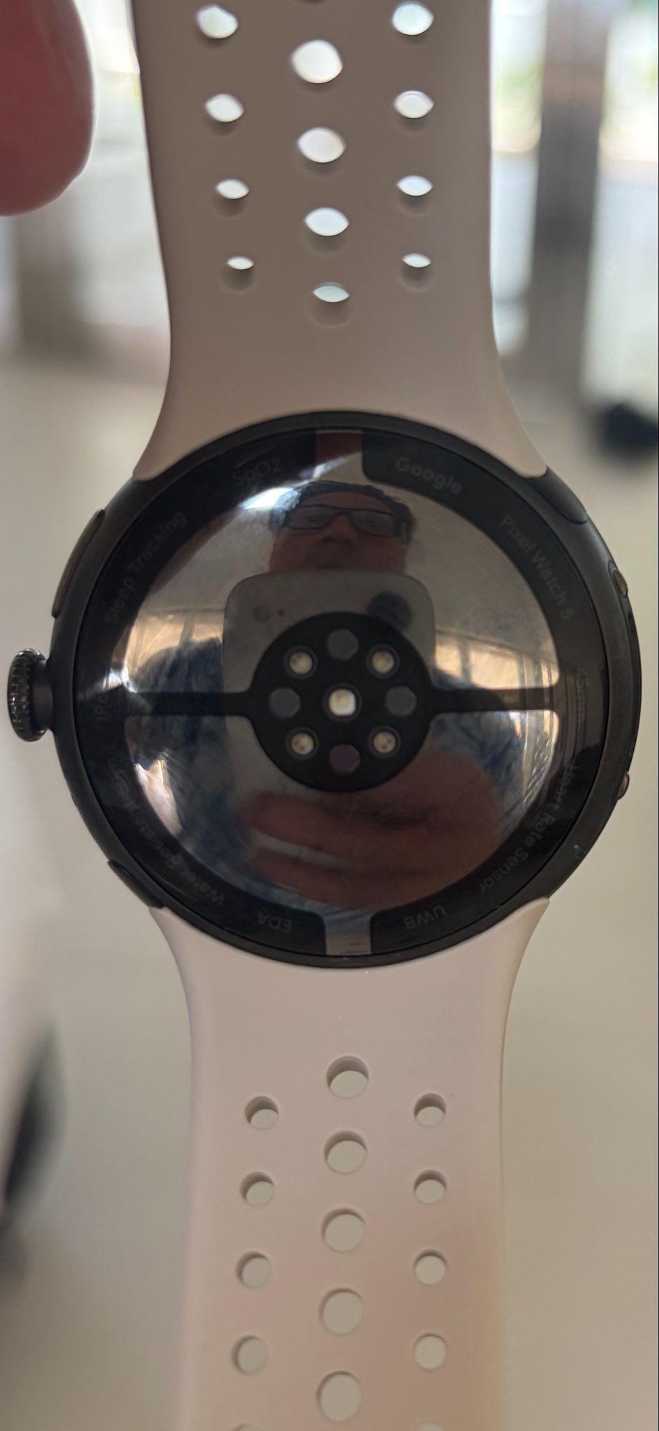 alleged Pixel Watch 5 in a man's hand