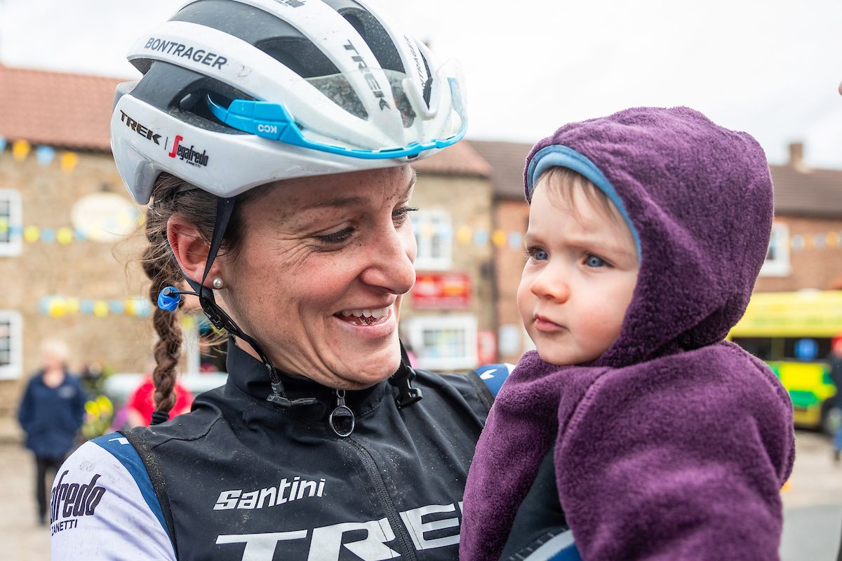Lizzie Deignan of Team Trek-Segafredo and her daughter Orla.