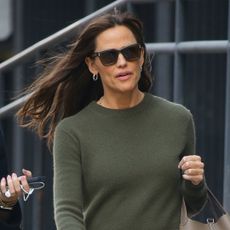 Jennifer Garner pulled off the boat shoe trend on the set of 'Five Star Weekend' in LA