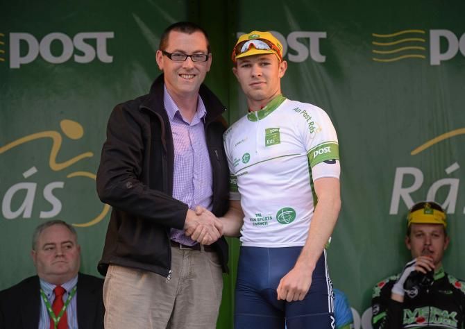 John Duffy congratulates under 23 leader Owain Doull of Great Britain National Team