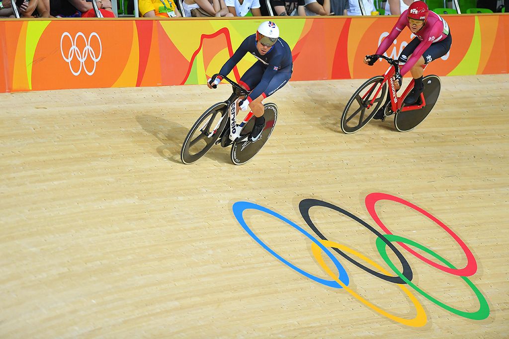 Mark Cavendish with Norman Lasse Hansen in the elimination race