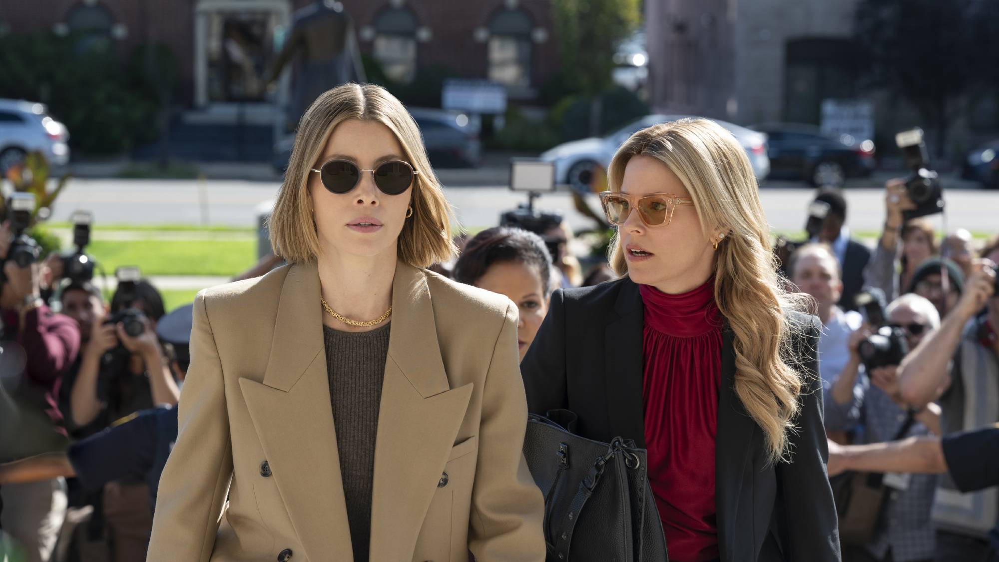 Jessica Biel and Elizabeth Banks in "The Better Sister" on Prime Video