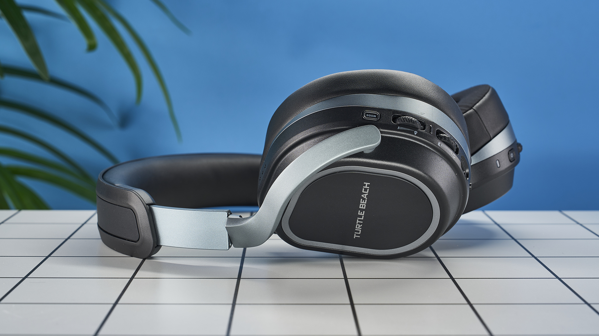 Photograph of the Turtle Beach Stealth 700 Gen 3 gaming headset