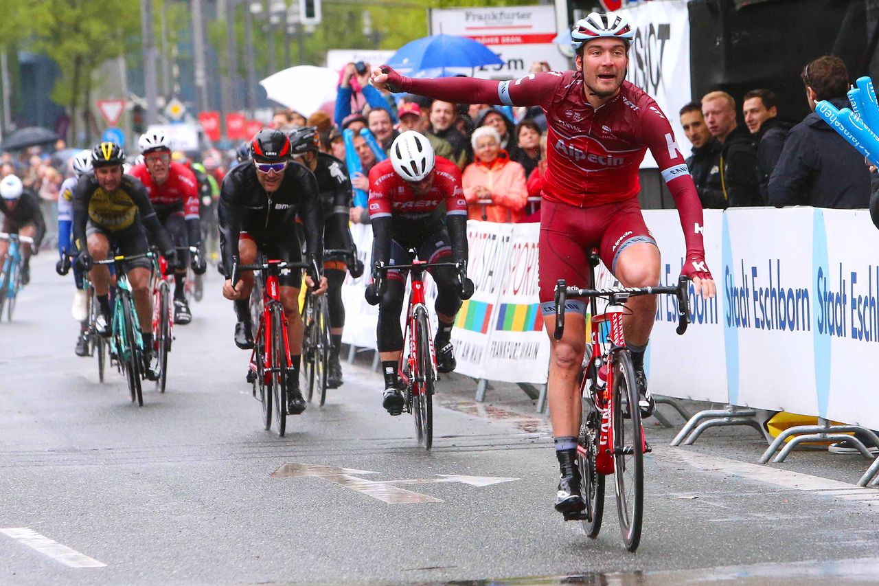 Alexander Kristoff (Katusha-Alpecin) wins