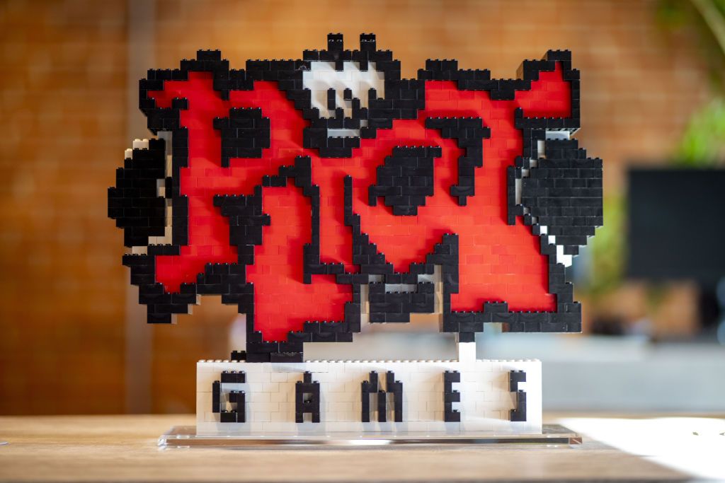 Riot Games logo pixelated