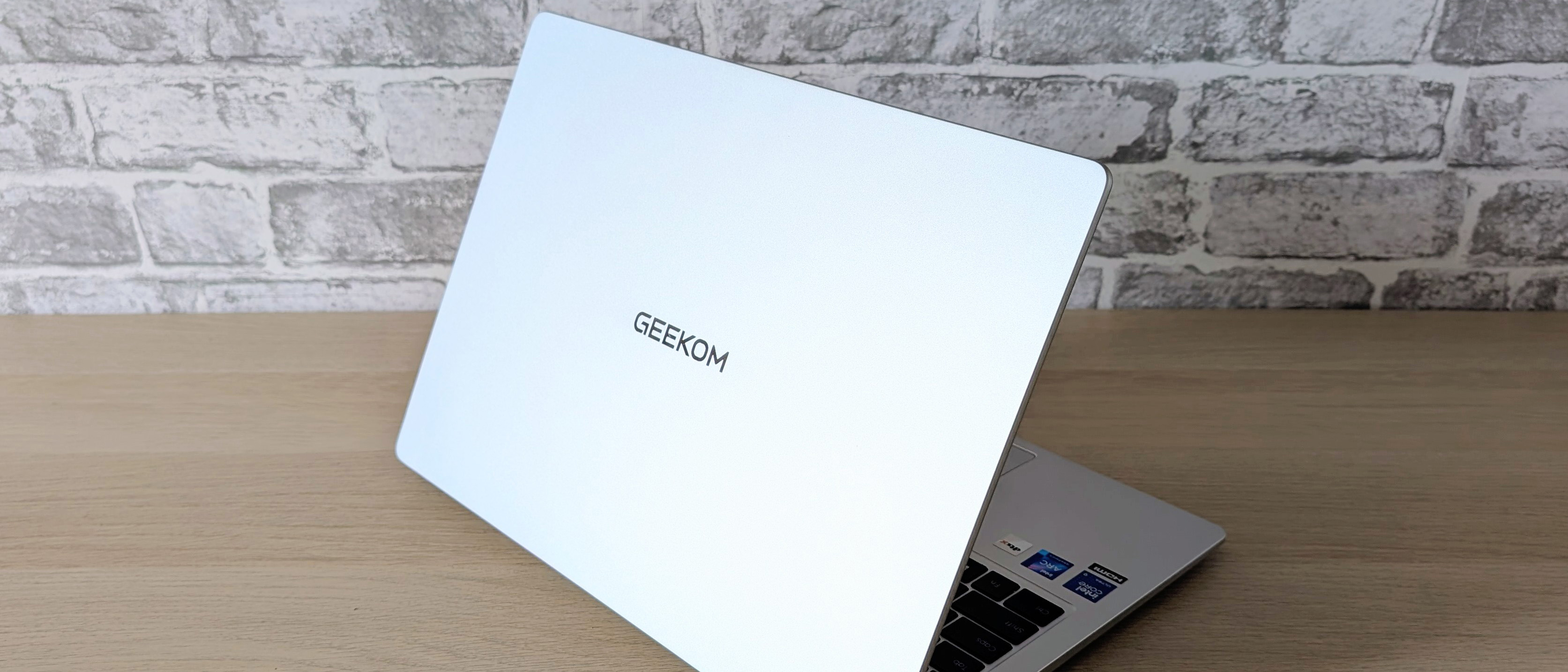 The Geekom A16 on a desk