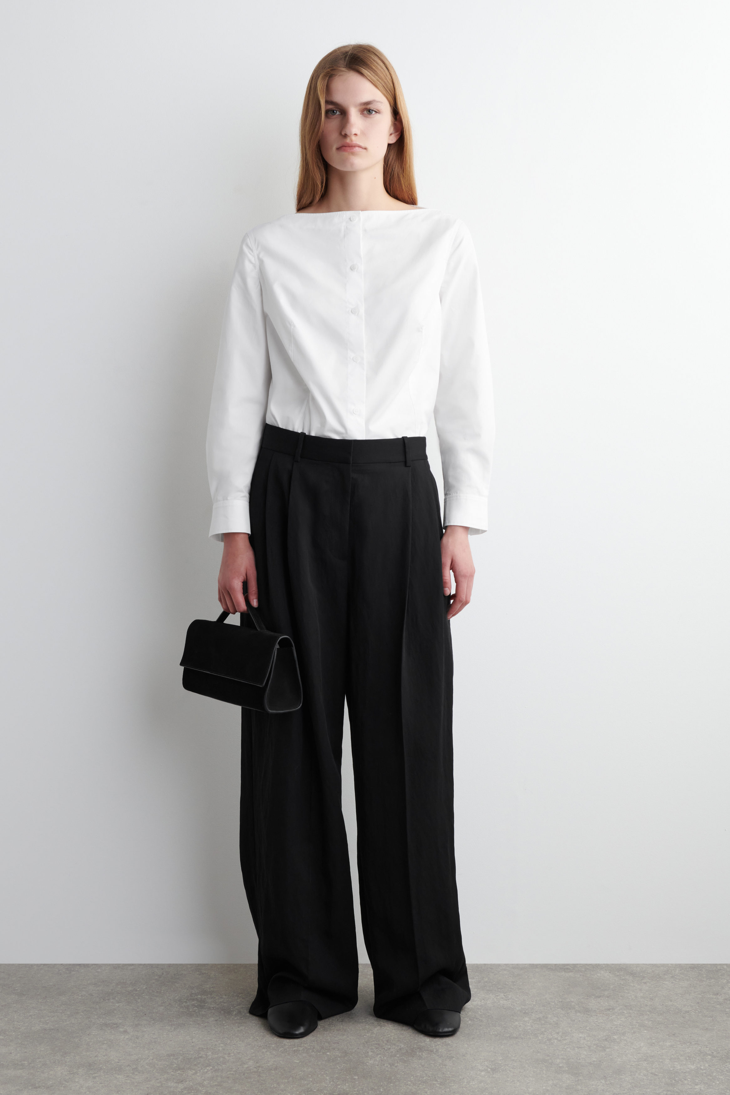 Relaxed Fluid Wide-Leg Trousers
