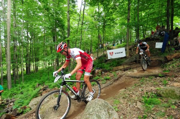 Troy Wells (Cliff Bar) on a fast descent