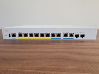 Cisco CBS350-8MGP-2X 1