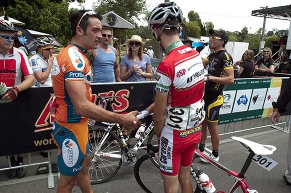 Runner-up Nathan Haas (left) from the Australian Capital Territory congratulates race winner Ben Dyball from New South Wales after the later broke away on the last hill climb.