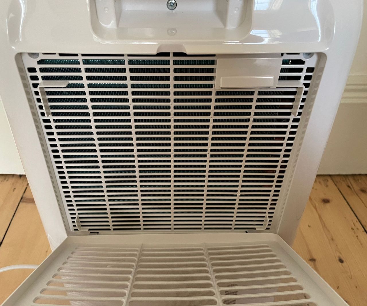 Wood's MDK26 dehumidifier air filter with the guard down