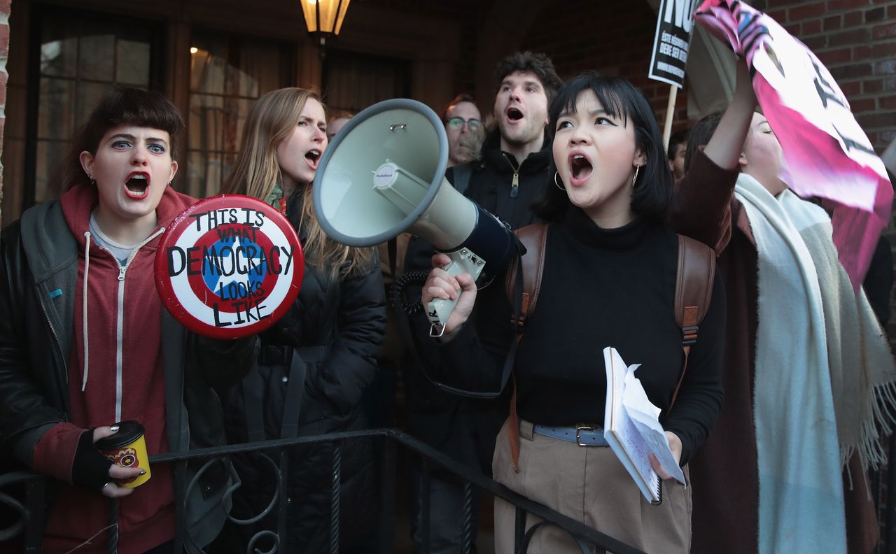 Students protest a visit by Corey Lewandowski, President Trump&amp;#039;s former campaign manager, at the University of Chicago.