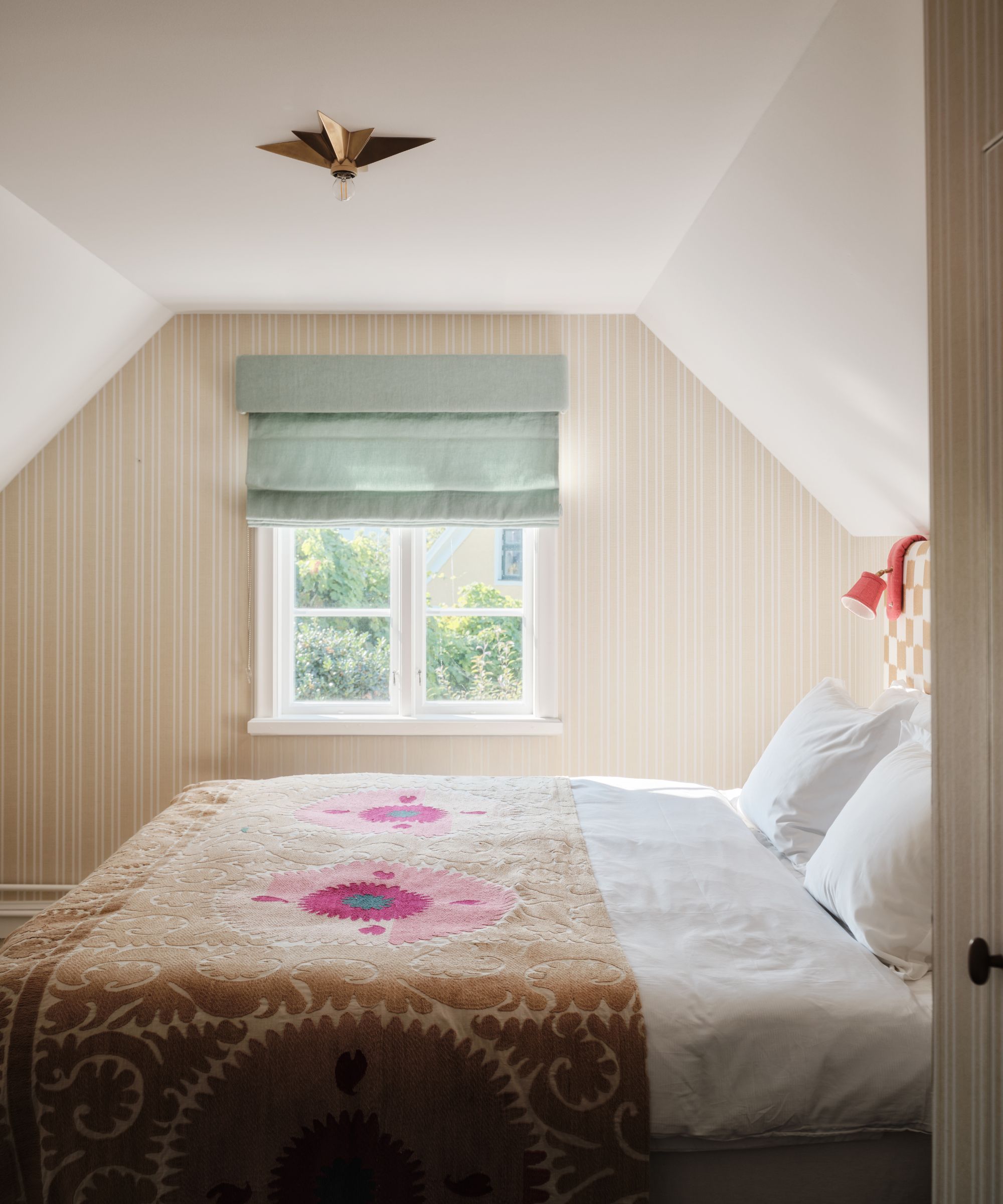 a cozy calm swedish cottage by Studio Ramson