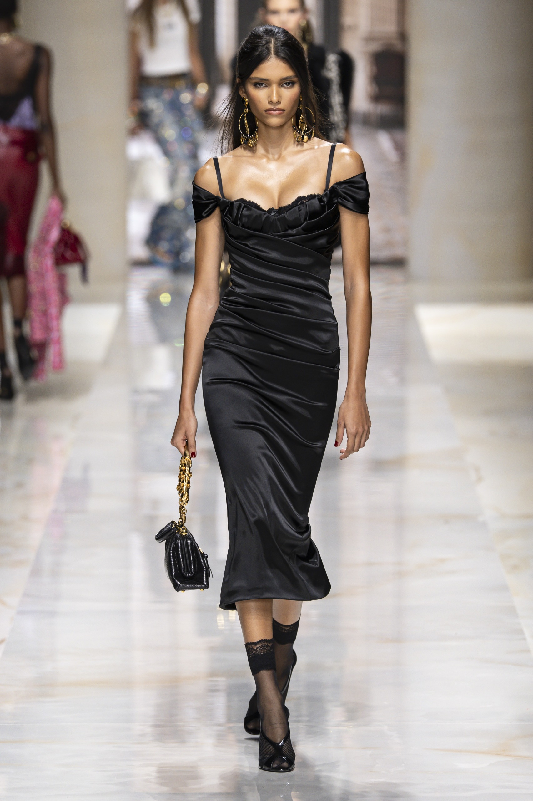 dolce &amp;amp; gabbana runway