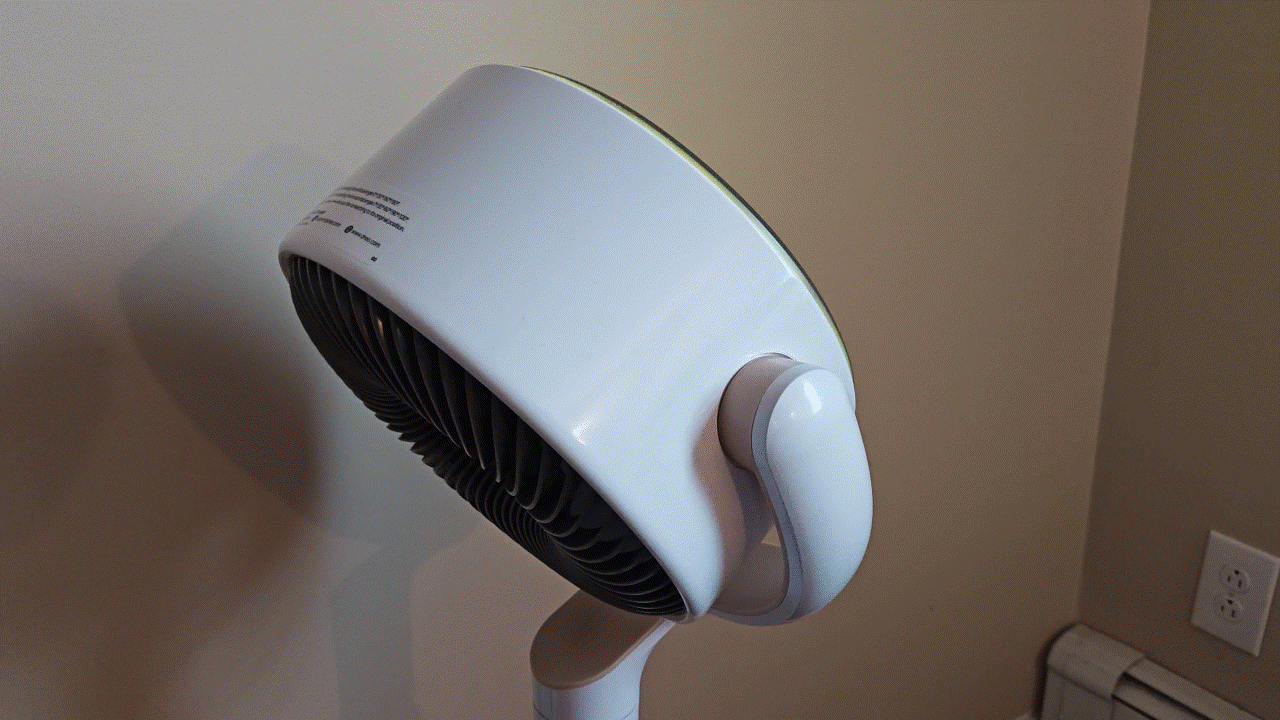 Dreo TurboPoly Fan 508S oscillating everywhere in room.