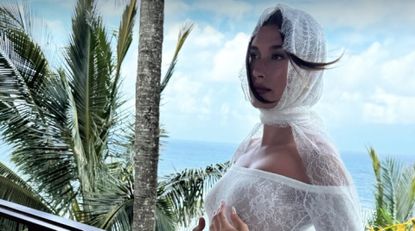 Hailey Bieber shares behind-the-scenes photo from pregnancy announcement.