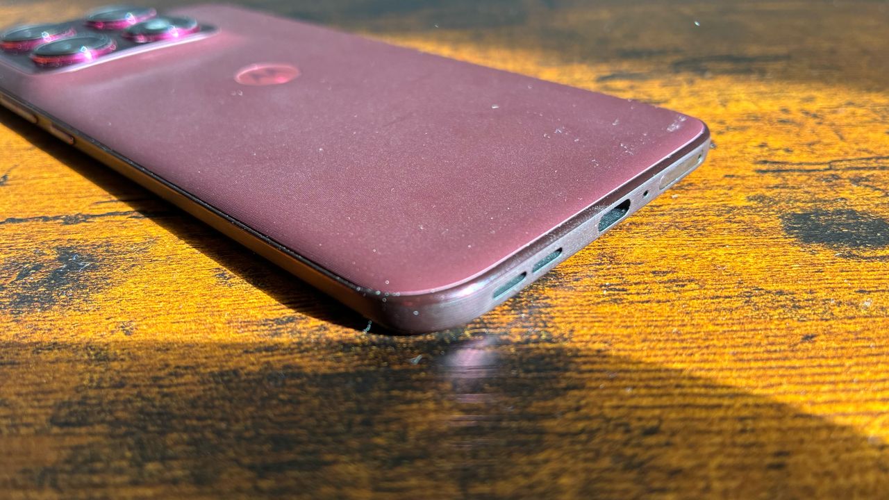 Motorola Edge 70 Pro: Design