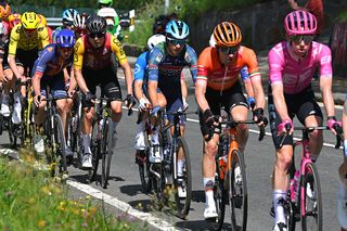 Itzulia Basque Country stage 4 LIVE - Two riders from day's break approaching the finish together