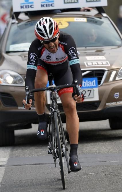 Once Fabian Cancellara dropped Peter Sagan and Jurgen Roelandts on the Paterberg, the Swiss powerhouse went into time trial mode for the Tour of Flanders finale.