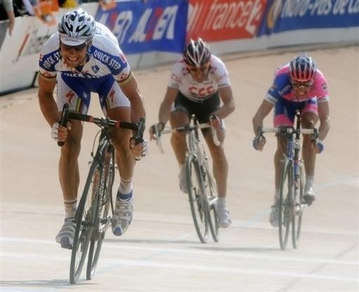 Tom Boonen blasts away