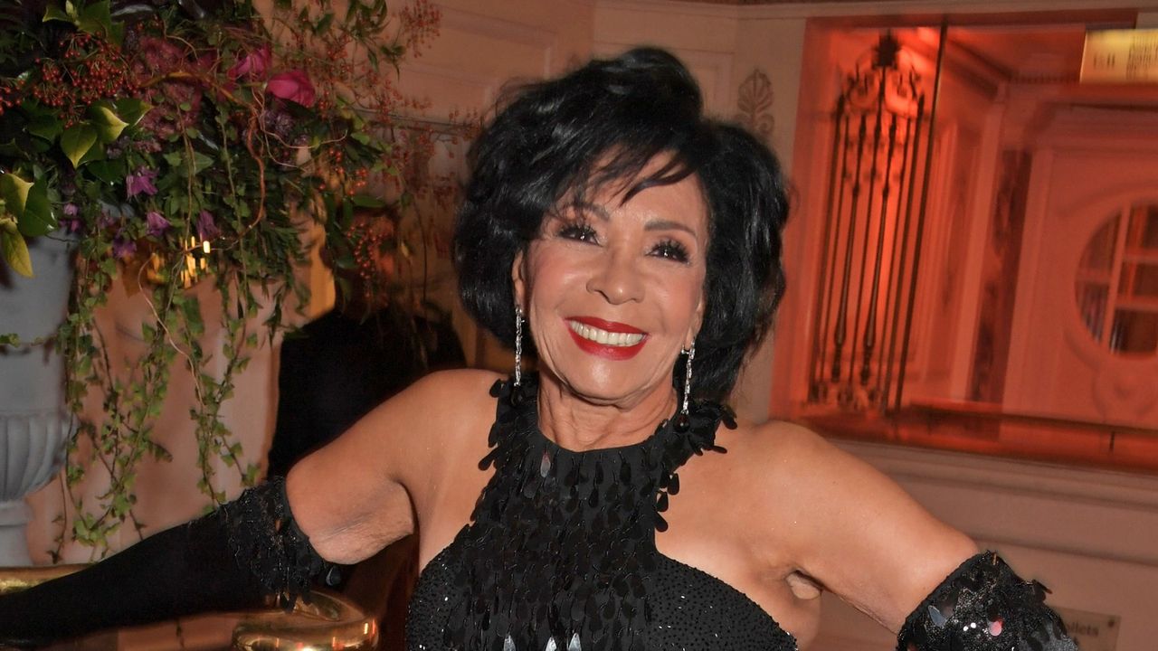 Shirley Bassey&#039;s BAFTA 2022 Bond performance wows viewers