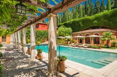 Ch&acirc;teau des Valettes is for sale.