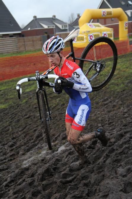 Lars van der Haar rides to the win in Surhuisterveen
