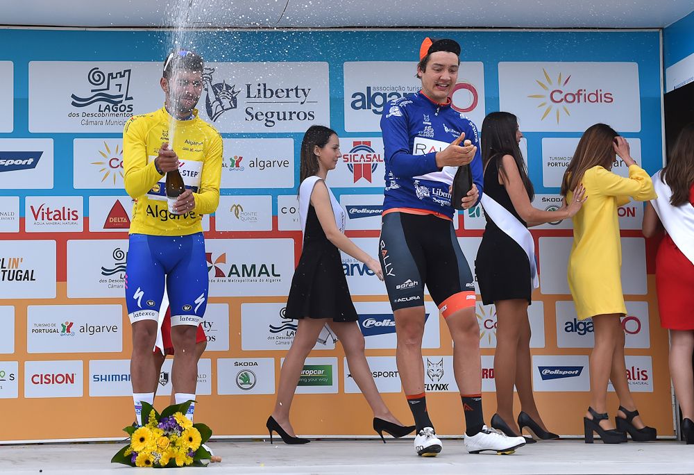Fernando Gaviria and Adam De Vos on the Volta ao Algarve stage 1 podium
