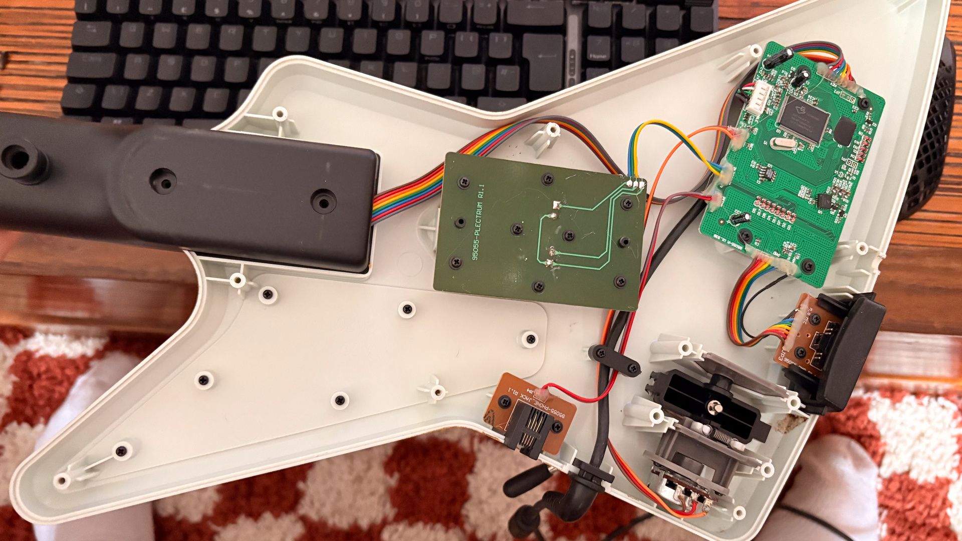 The X-Plorer controller that came bundled with Guitar Hero II on Xbox 360. 