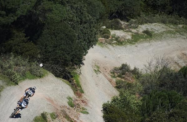 Men's leaders Ruben Ruzafa and I&ntilde;aki Lejarreta (Orbea)