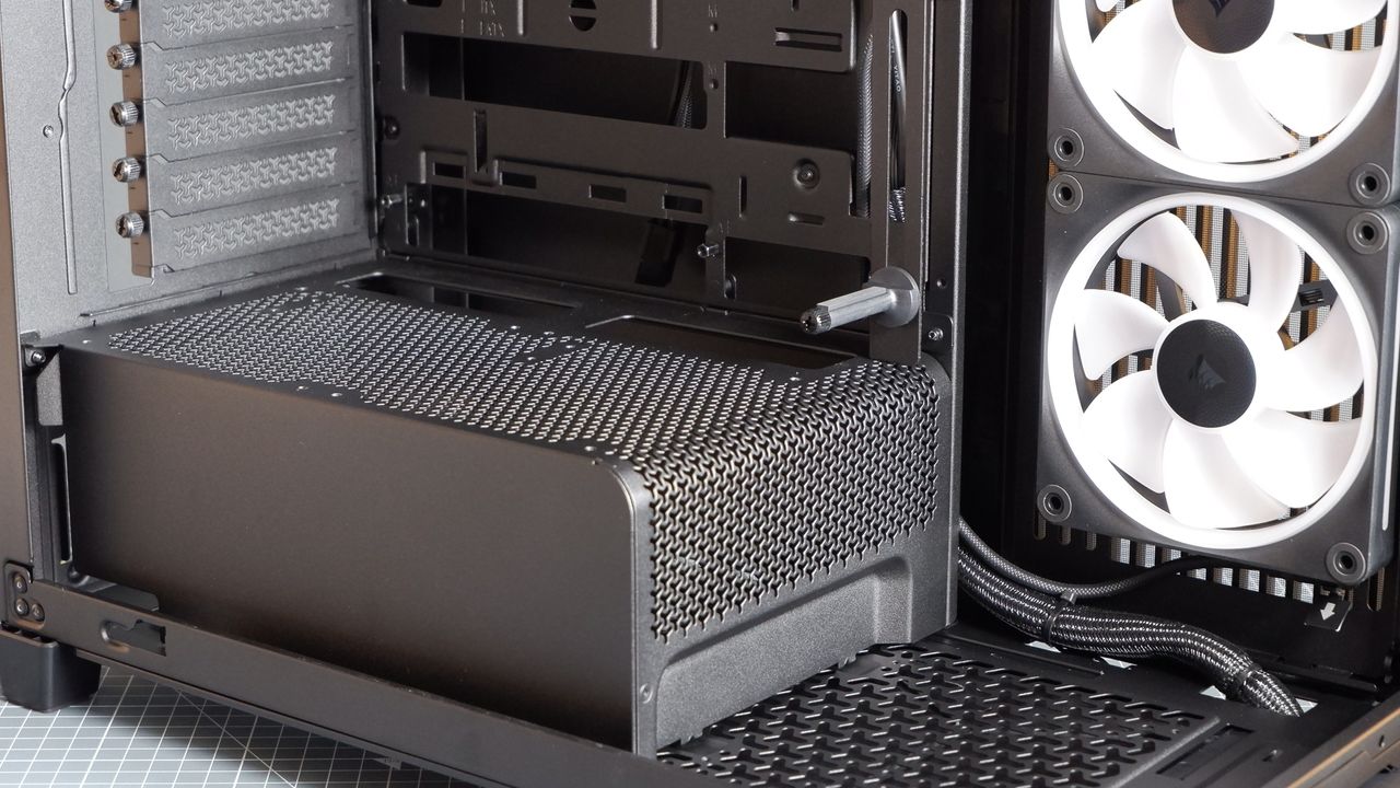 Corsair Frame 4500X ATX PC case throughout a PC build for testing.